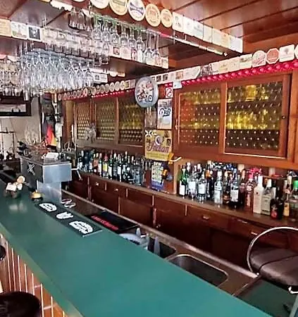 Zajazd Black Bear Bikers Pub-hotel 3*