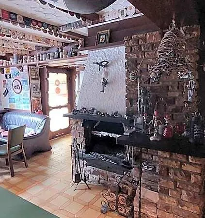 Black Bear Bikers Pub-hotel Zajazd