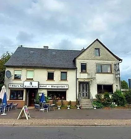 Black Bear Bikers Pub-hotel Zajazd