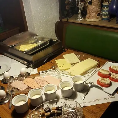 Black Bear Bikers Pub-hotel Kempfeld