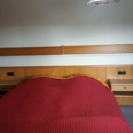 Zajazd Black Bear Bikers Pub-hotel 3*
