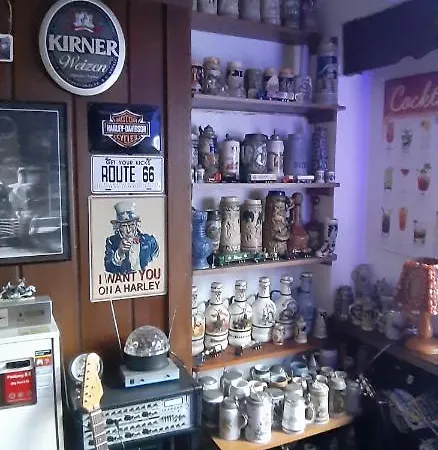 Zajazd Black Bear Bikers Pub-hotel 3*