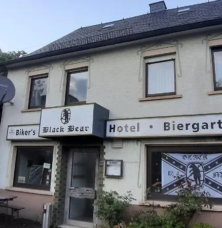 Black Bear Bikers Pub-hotel 3*