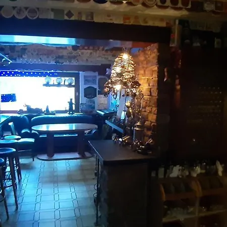 Black Bear Bikers Pub-hotel Πανδοχείο Kempfeld