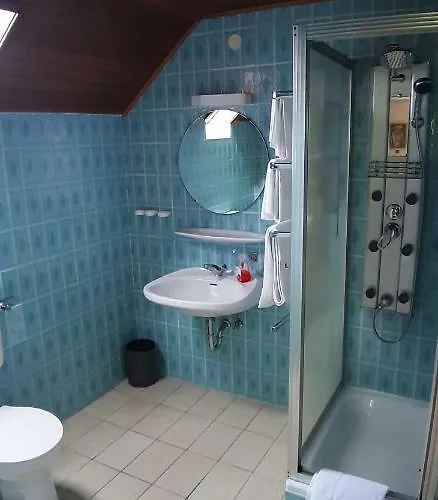 Black Bear Bikers Pub-hotel Kempfeld