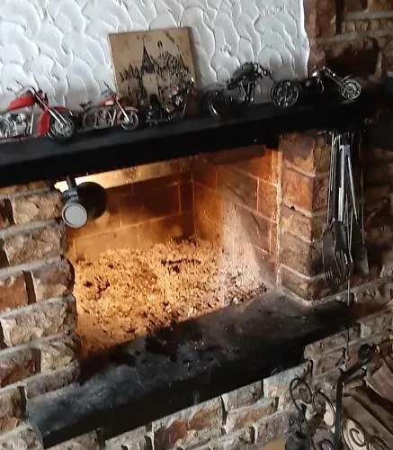 Black Bear Bikers Pub-hotel Kempfeld